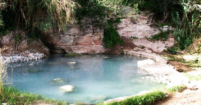 Nuova Sorgente, the free warm baths